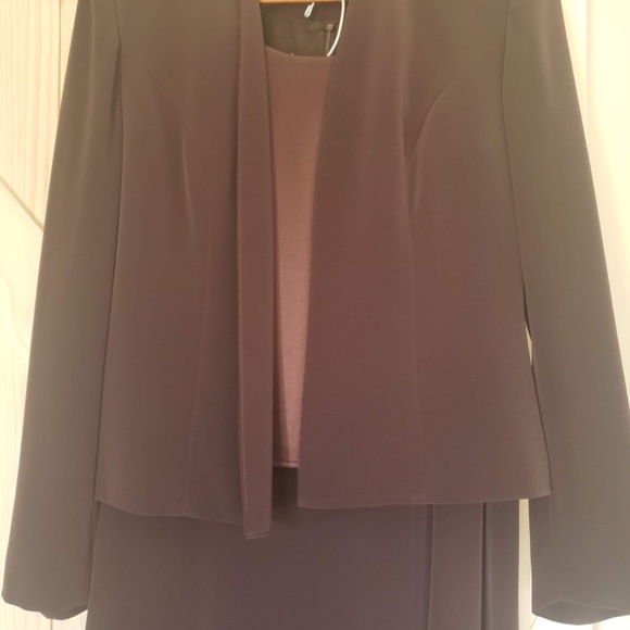 Mother of the Groom Dress and Shoes to Match! - Picture 14 of 16